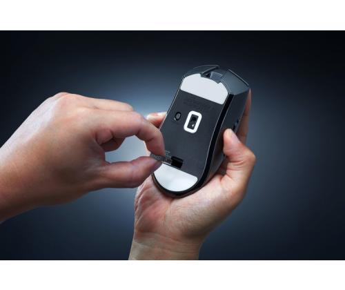 Razer DeathAdder V3 HyperSpeed Wireless Gaming Mouse RF Wireless + USB-C, 26000 DPI, Black