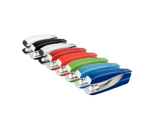 Klammerdaja LEITZ WOW 5502 30 lehte roosa