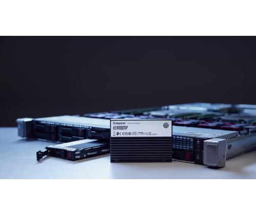 SSD KINGSTON SSD series DC3000ME 3.84TB NVMe NAND flash technology 3D TLC Write speed 5800 MBytes…
