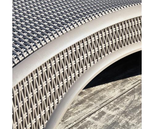 Lamamistool NEWPORT hallikasbeež plastik