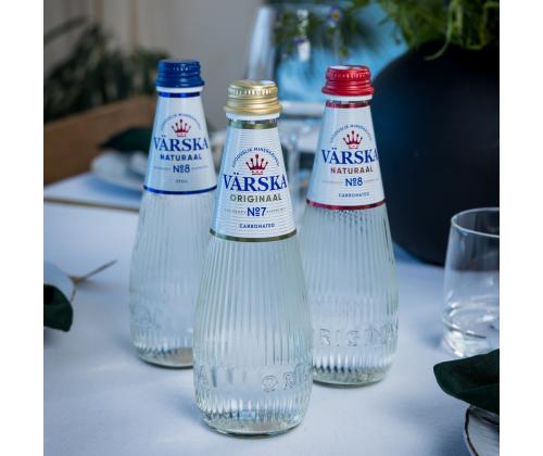Mineraalvesi VÄRSKA 0,33L allikavesi karboniseeritud klaaspudelis