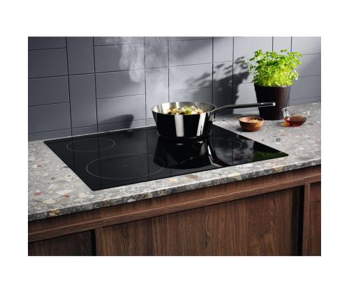 Electrolux 300 Basic, laius 52 cm, raamita, must - Integreeritav induktsioonplaat