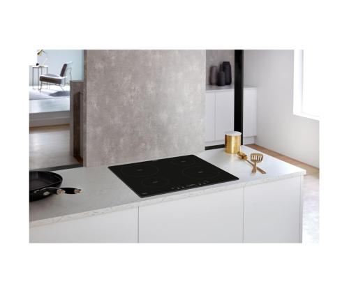 Whirlpool, laius 59 cm, raamita, must - Integreeritav induktsioonpliidiplaat