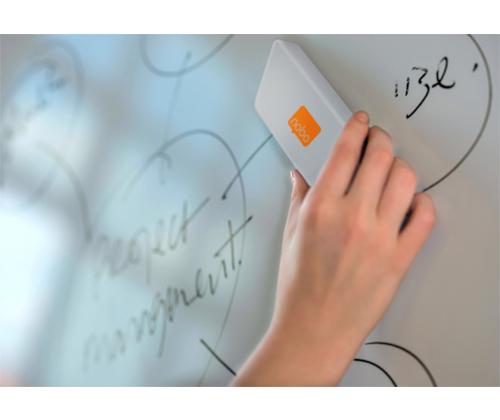 Tahvlipuhastaja magnetiga NOBO valge vahetatavate viltpatjadega