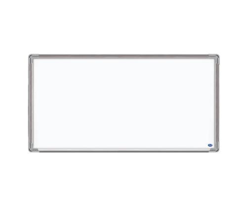 Valge tahvel 2400x1200mm lakitud pinnakattega FOROFIS